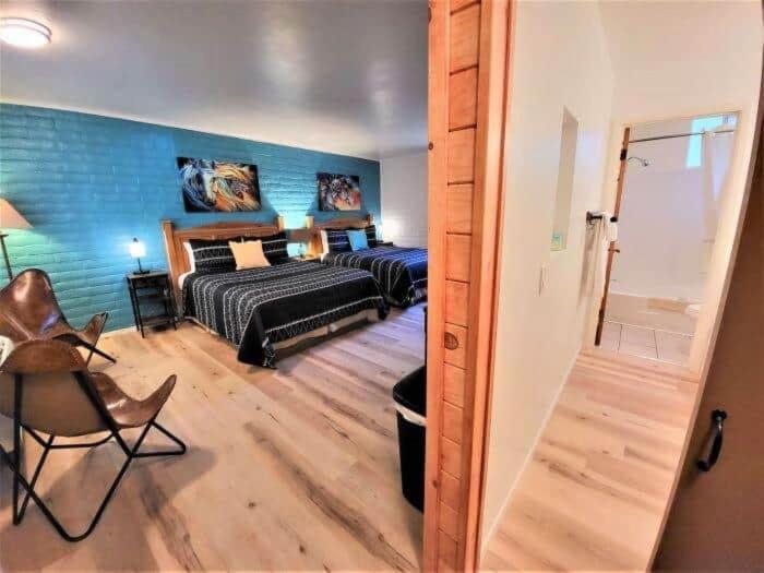 The Nook Pinetop Room photo